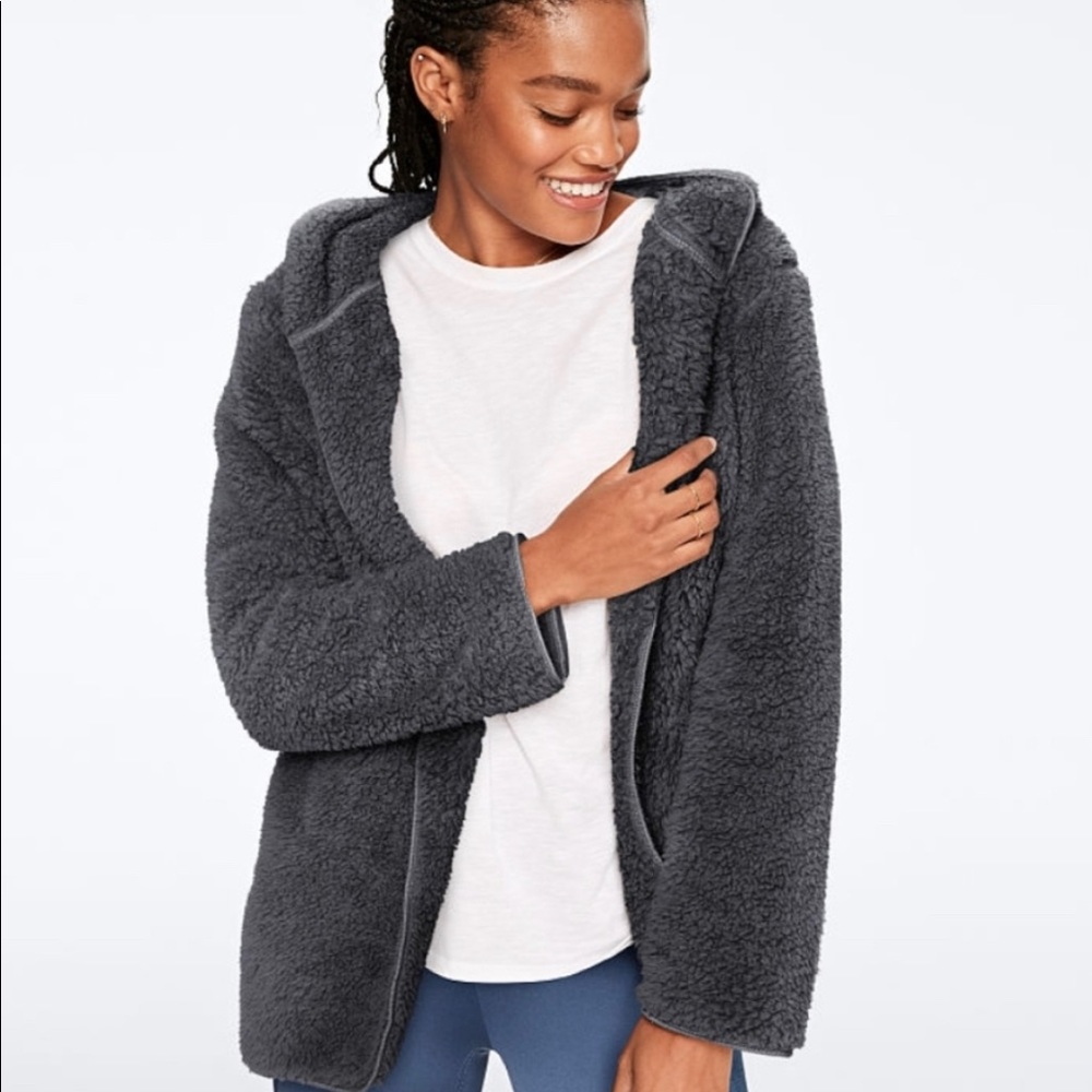 *NWT* VS SHERPA CARDIGAN in Dark Gray Size M/L